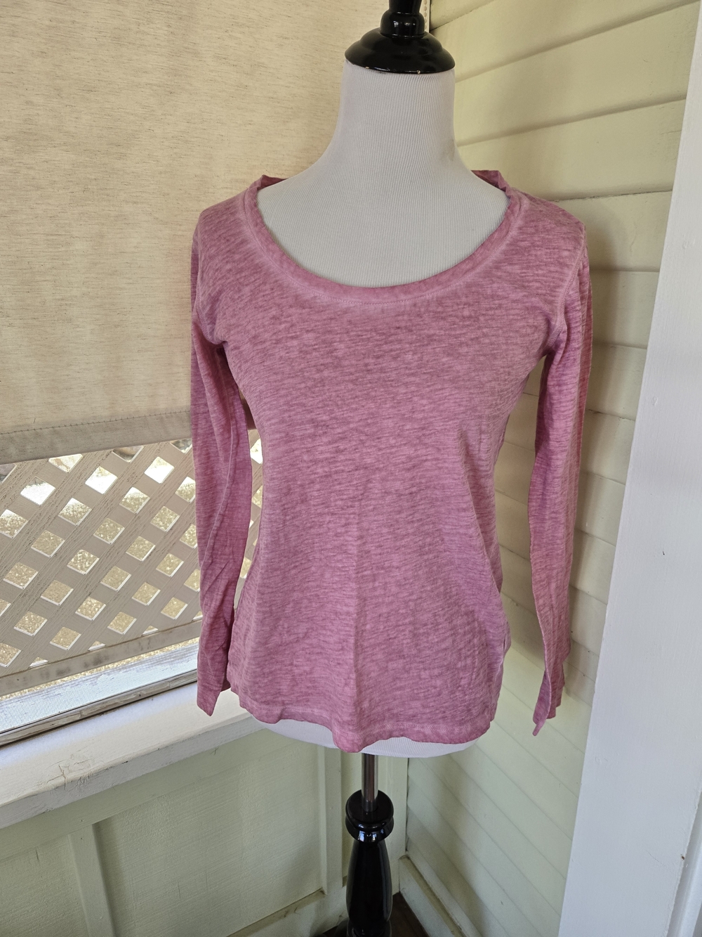 Women's Lightweight Scoop Neck Long Sleeve Tee - Rose Pink